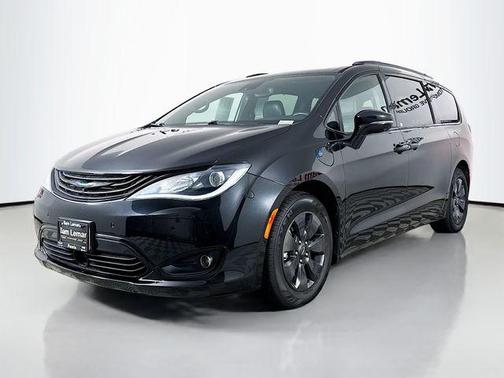 2019 Chrysler Pacifica Hybrid Limited