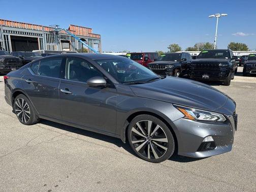 2020 Nissan Altima 2.5 Platinum