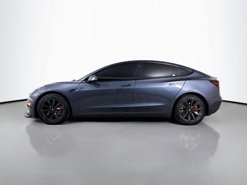 2022 Tesla Model 3 Standard Range