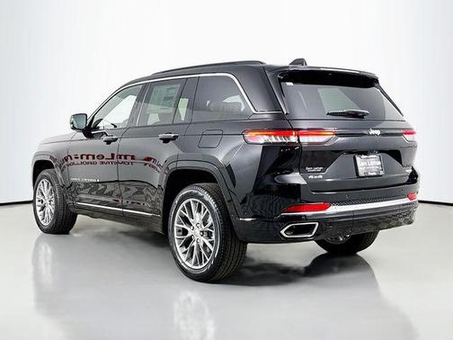 2025 Jeep Grand Cherokee Summit
