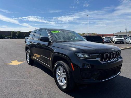 2024 Jeep Grand Cherokee Laredo