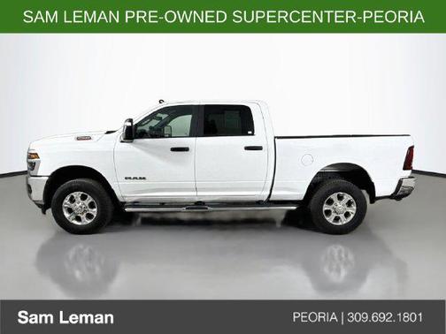 Bright White Clearcoat 2026 RAM 2500 Big Horn Crew Cab 4x4 6'4' Box