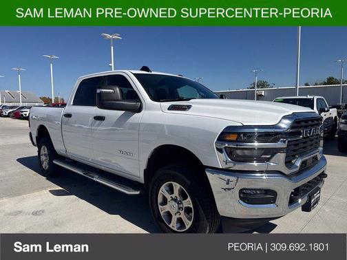 Bright White Clearcoat 2026 RAM 2500 Big Horn Crew Cab 4x4 6'4' Box