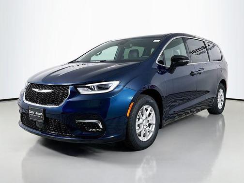 2025 Chrysler Pacifica L