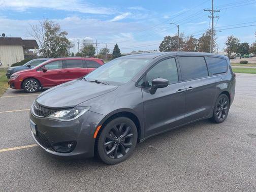 2018 Chrysler Pacifica Touring Plus