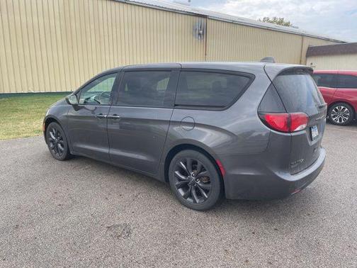 2018 Chrysler Pacifica Touring Plus