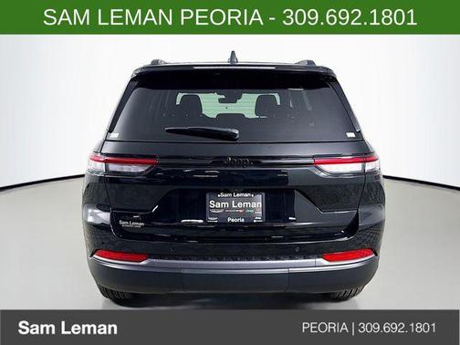 2026 Jeep Grand Cherokee Altitude