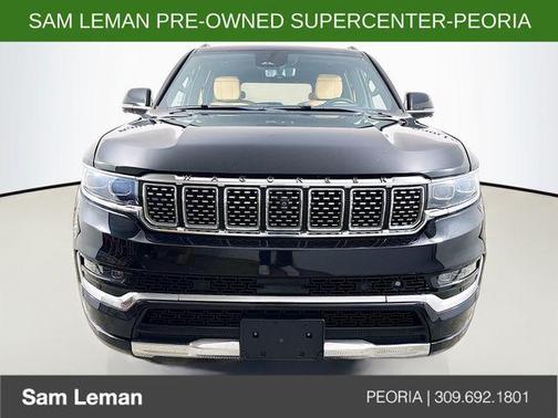 Diamond Black Crystal Pearlcoat 2023 Jeep Grand Wagoneer Series III