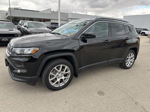 2024 Jeep Compass Latitude Lux
