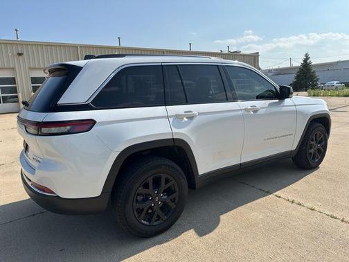 2023 Jeep Grand Cherokee Limited X