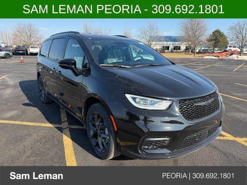 2026 Chrysler Pacifica L