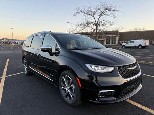 2026 Chrysler Pacifica L