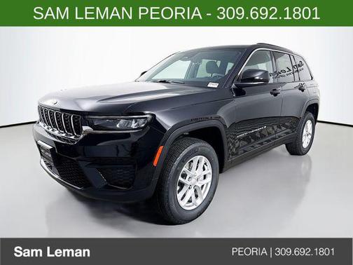 Diamond Black Crystal Pearlcoat 2026 Jeep Grand Cherokee Altitude