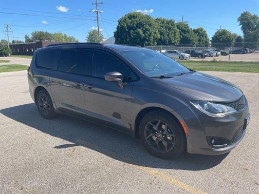 2019 Chrysler Pacifica Touring-L Plus