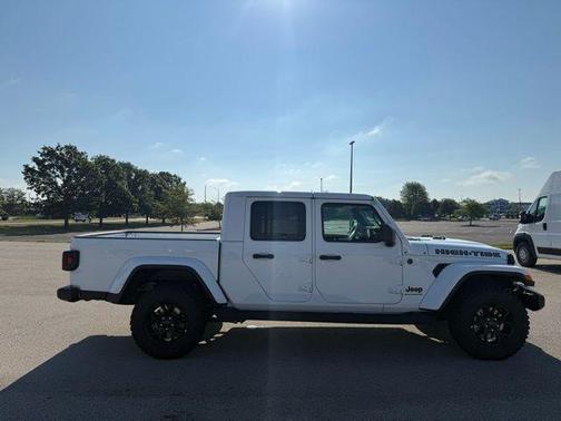 2025 Jeep Gladiator High Tide