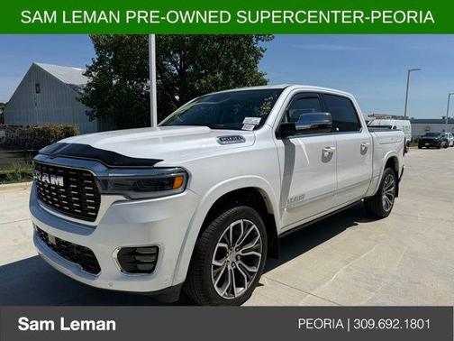 Ivory White Tri-Coat Pearlcoat 2025 RAM 1500 ST