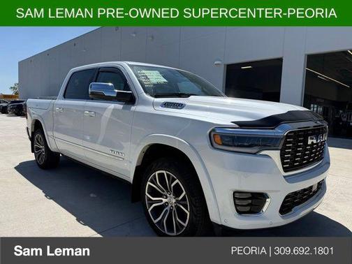 Ivory White Tri-Coat Pearlcoat 2025 RAM 1500 ST