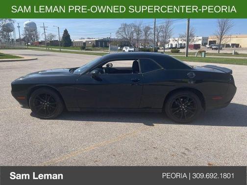 Pitch Black Clearcoat 2018 Dodge Challenger SXT