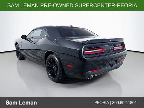 Pitch Black Clearcoat 2018 Dodge Challenger SXT