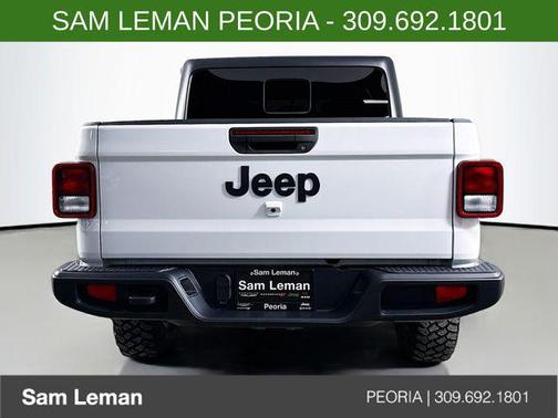 2022 Jeep Gladiator Willys