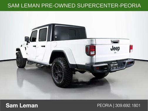 2022 Jeep Gladiator Willys