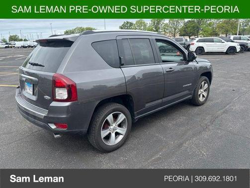 Granite Crystal Metallic Clearcoat 2017 Jeep Compass High Altitude
