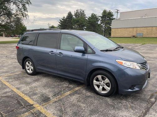 2017 Toyota Sienna SE