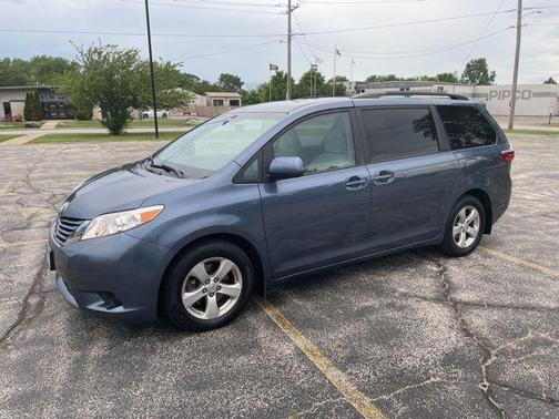 2017 Toyota Sienna SE