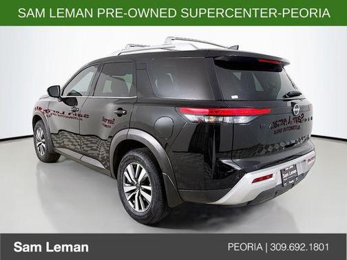 Super Black 2023 Nissan Pathfinder SL 4WD
