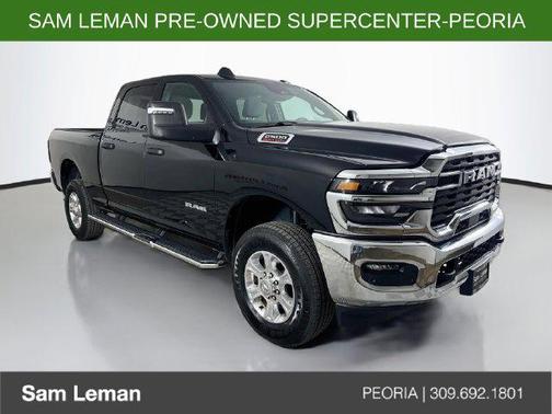 Diamond Black Crystal Pearlcoat 2026 RAM 2500 Big Horn Crew Cab 4x4 6'4' Box
