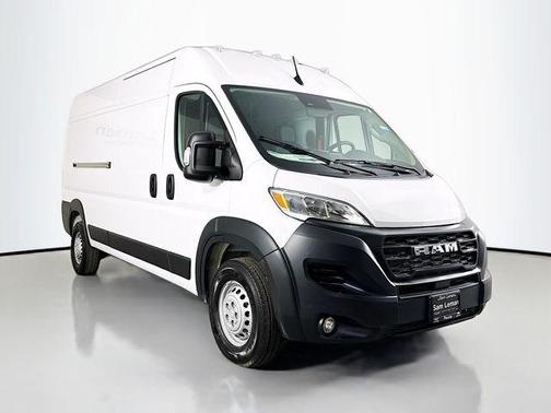2025 RAM ProMaster 2500 Tradesman
