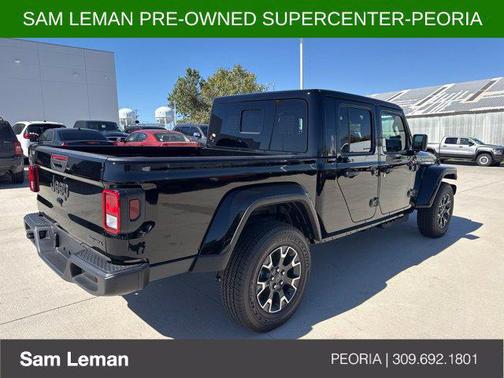 Black Clearcoat 2026 Jeep Gladiator Sport S