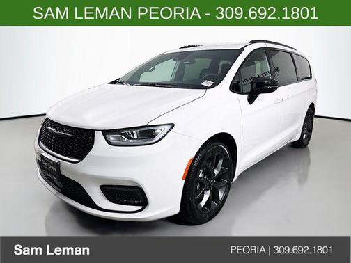 2026 Chrysler Pacifica L