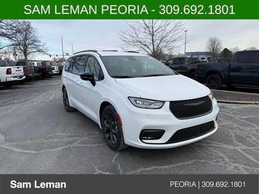 2026 Chrysler Pacifica L