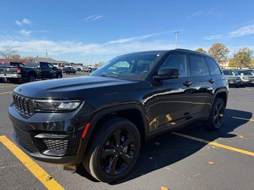 2024 Jeep Grand Cherokee Altitude