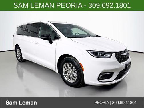 2025 Chrysler Pacifica L