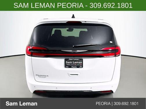 2025 Chrysler Pacifica L