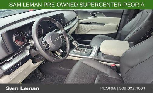 Deep Chroma Blue 2024 Kia Carnival LX