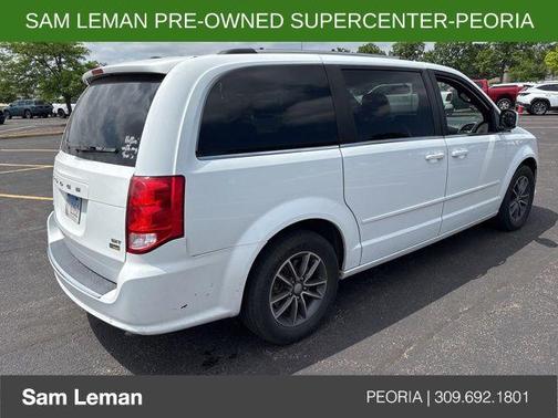 White Knuckle Clearcoat 2017 Dodge Grand Caravan SXT