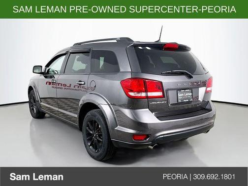 Granite Pearlcoat 2019 Dodge Journey SE