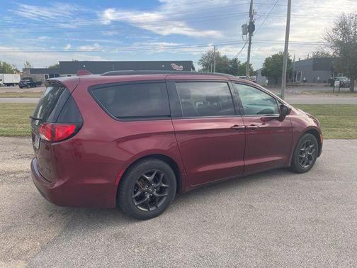 2019 Chrysler Pacifica Touring-L Plus