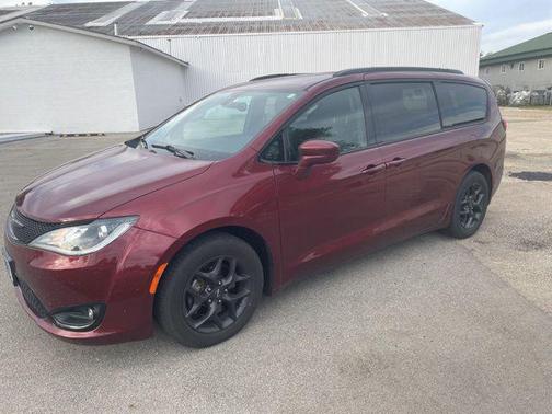 2019 Chrysler Pacifica Touring-L Plus