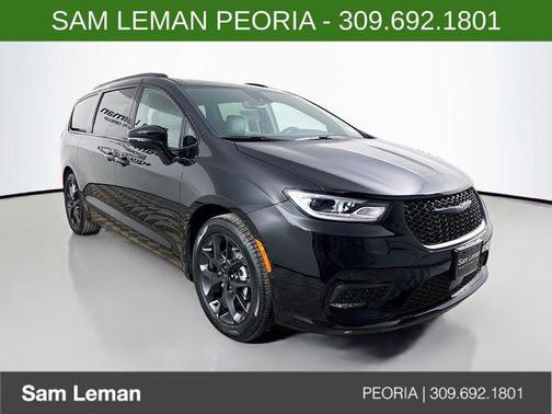 2026 Chrysler Pacifica L