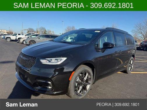 2026 Chrysler Pacifica L