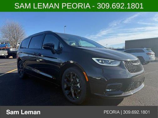 2026 Chrysler Pacifica L