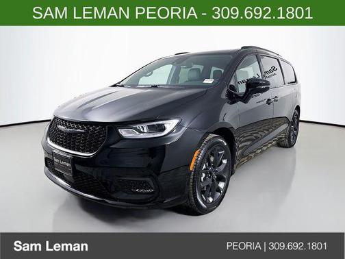 2026 Chrysler Pacifica L