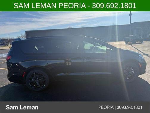 2026 Chrysler Pacifica L