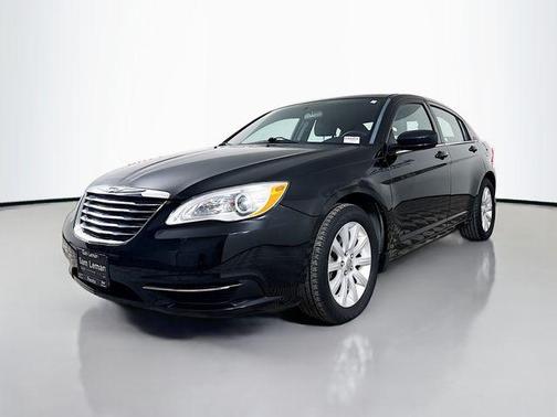 2013 Chrysler 200 Touring