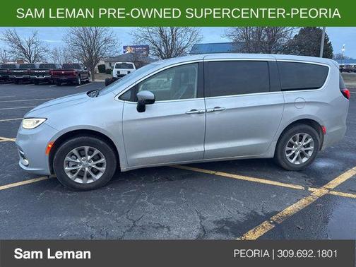 2023 Chrysler Pacifica Touring L