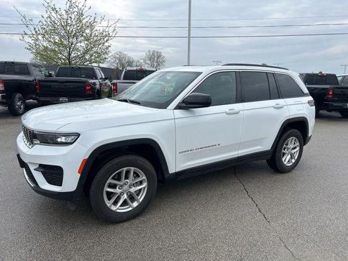 2024 Jeep Grand Cherokee Laredo